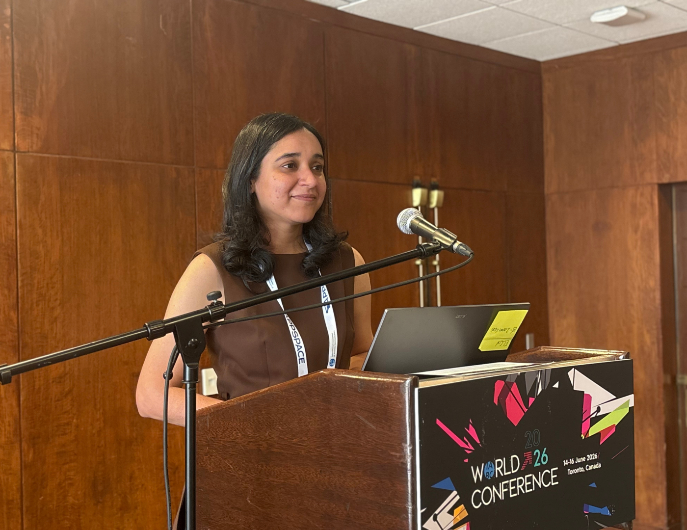 Minal Nanda, Manager, Internal Communications and Policy, presenting on #WeAllBelong at IABC World Conference